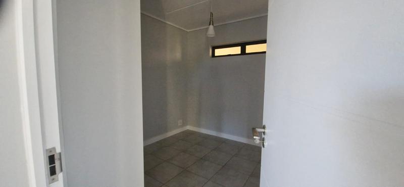 To Let 2 Bedroom Property for Rent in Gordons Bay Western Cape